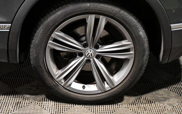 VOLKSWAGEN TIGUAN 2,0 BITDI 240 CARAT EXCLUSIVE GRIS FH-520-CE