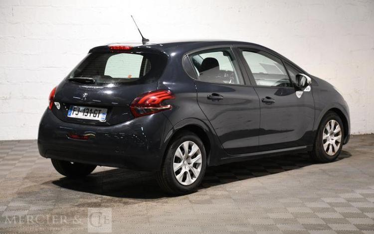 PEUGEOT 208 LIKE PURE TECH 68 GRIS FJ-131-GT