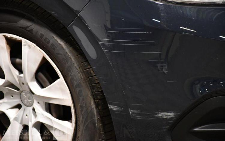 PEUGEOT 208 LIKE PURE TECH 68 GRIS FJ-131-GT