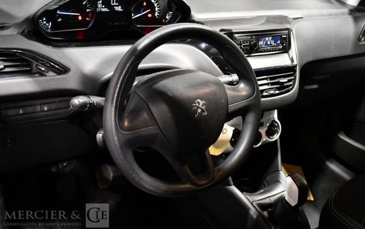 PEUGEOT 208 LIKE PURE TECH 68 GRIS FJ-131-GT