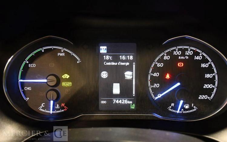 TOYOTA YARIS HYBRIDE 100H DYNAMIC 5P ROUGE FJ-679-YS