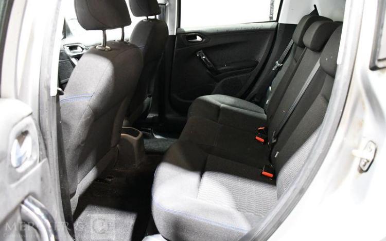 PEUGEOT 208 SIGNATURE PURE TECH 82 S&S GRIS FJ-856-AE