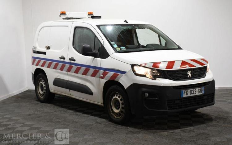 PEUGEOT PARTNER STD 100CH GRIP BLANC FK-033-GN