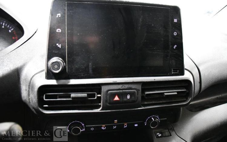 PEUGEOT PARTNER STD 100CH GRIP BLANC FK-033-GN