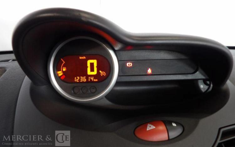 RENAULT TWINGO II DCI  FK-690-DQ