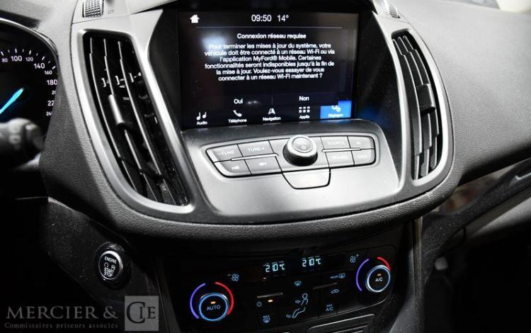 FORD KUGA A,E  D120 TITANIUM 2M BLANC FK-857-WF