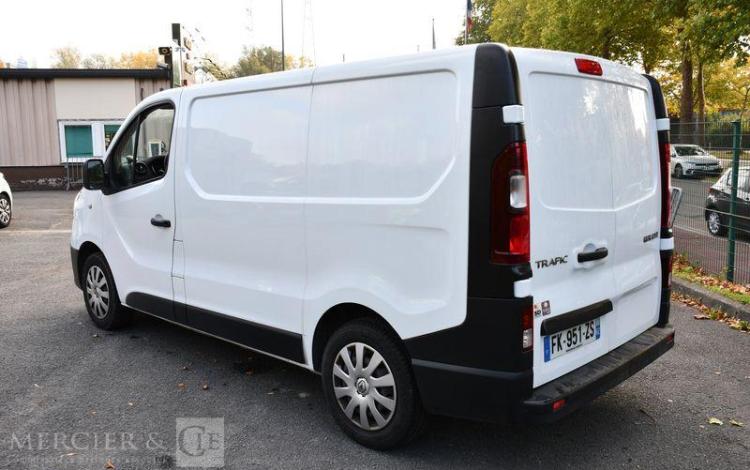 RENAULT TRAFIC L1H1 GCF 1200 DCI 120 BLANC FK-951-ZS