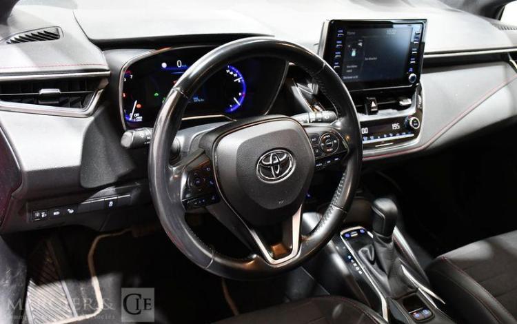 TOYOTA COROLLA ROUGE FL-232-AE