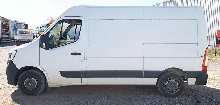 RENAULT MASTER 3 TRACTION FOURGON 2,3 DCI 16V 136 CV – DIESEL – 66745 KMS – ANNEE 2019 BLANC FL-397-NK