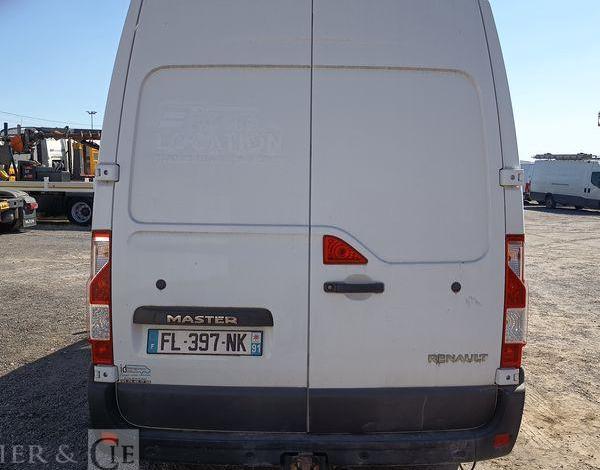 RENAULT MASTER 3 TRACTION FOURGON 2,3 DCI 16V 136 CV – DIESEL – 66745 KMS – ANNEE 2019 BLANC FL-397-NK