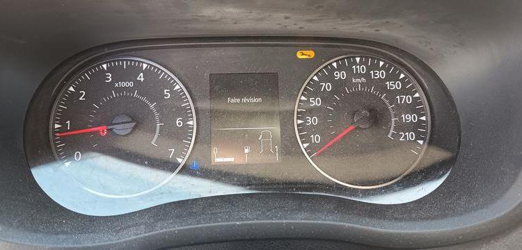 RENAULT MASTER 3 TRACTION FOURGON 2,3 DCI 16V 136 CV – DIESEL – 66745 KMS – ANNEE 2019 BLANC FL-397-NK
