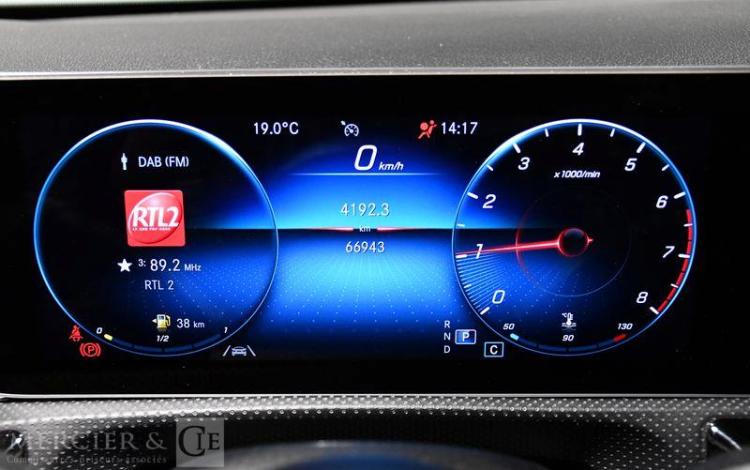 MERCEDES CLASSE A 180 AMG LINE ROUGE FM-672-QR