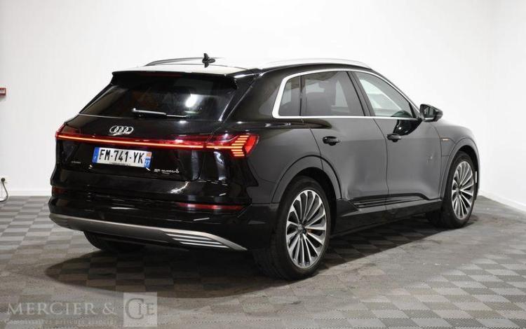 AUDI E TRON NOIR FM-741-YK