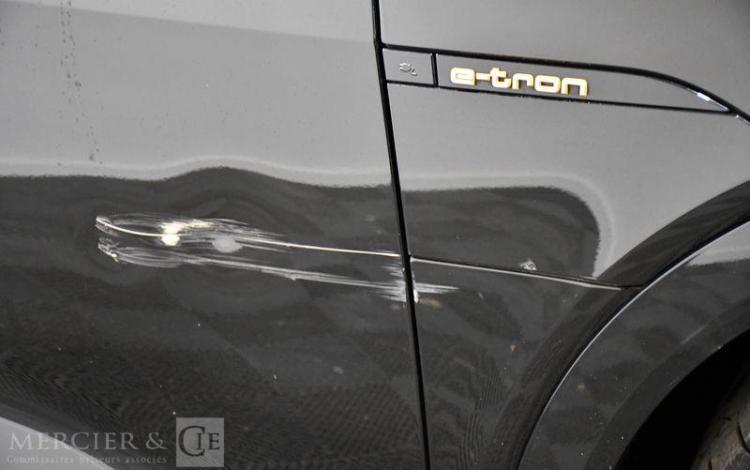 AUDI E TRON NOIR FM-741-YK