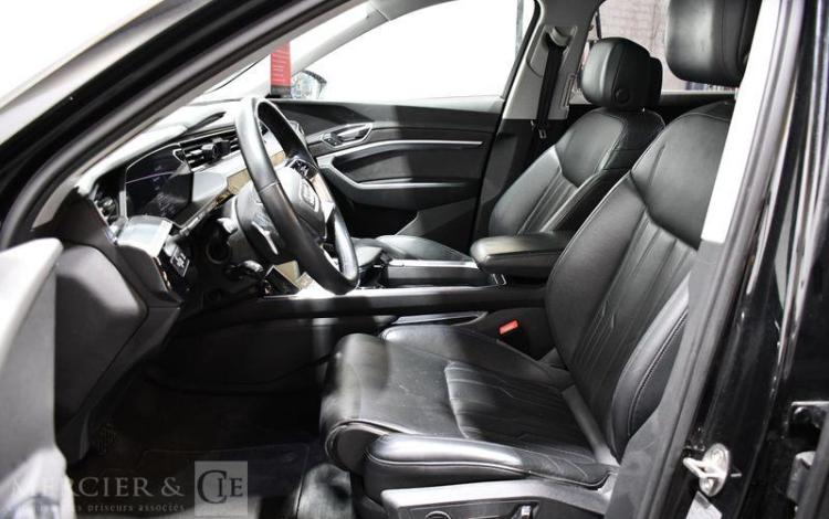AUDI E TRON NOIR FM-741-YK