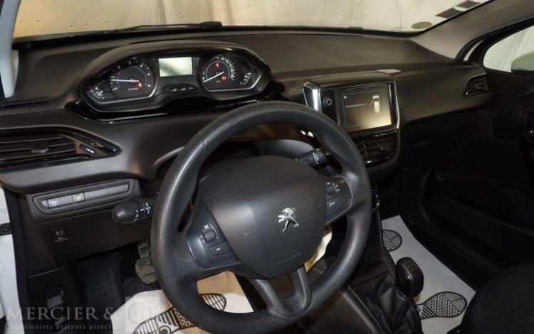 PEUGEOT 208 AFF 100CH  FN-138-HW