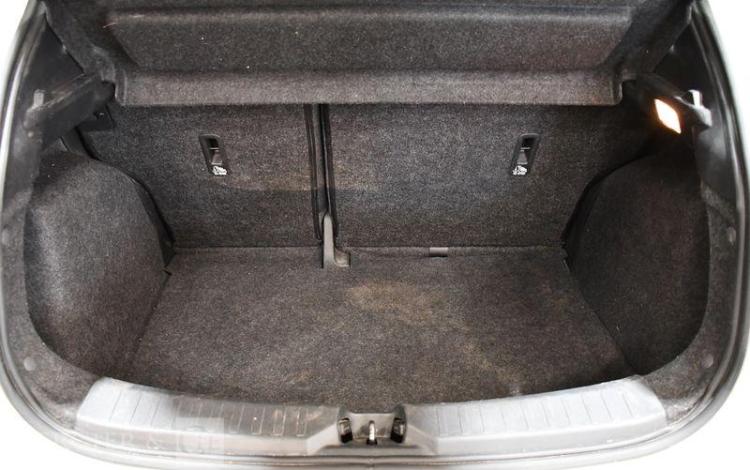 NISSAN MICRA BLANC FN-296-KX