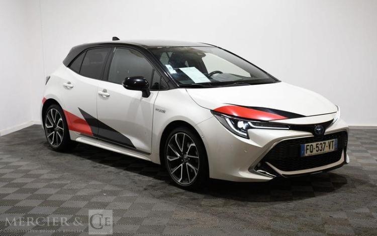 TOYOTA COROLLA BLANC FQ-537-VT