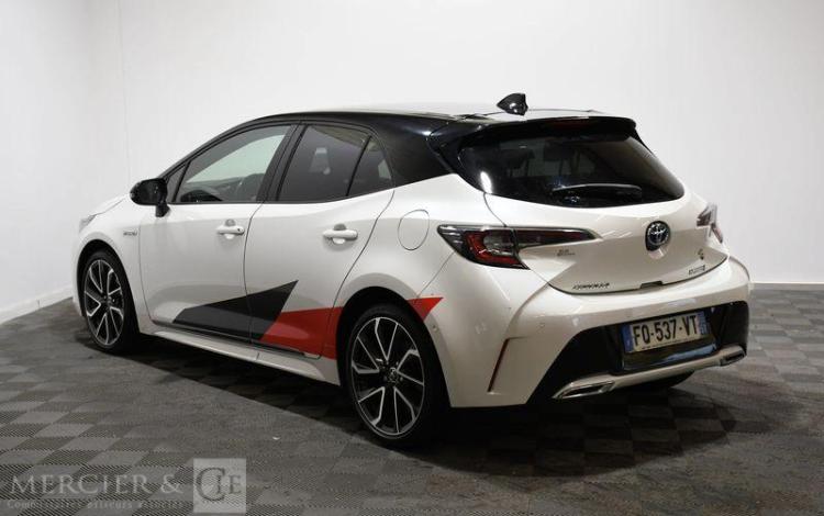 TOYOTA COROLLA BLANC FQ-537-VT