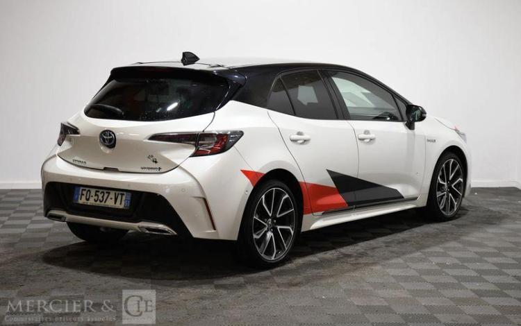 TOYOTA COROLLA BLANC FQ-537-VT