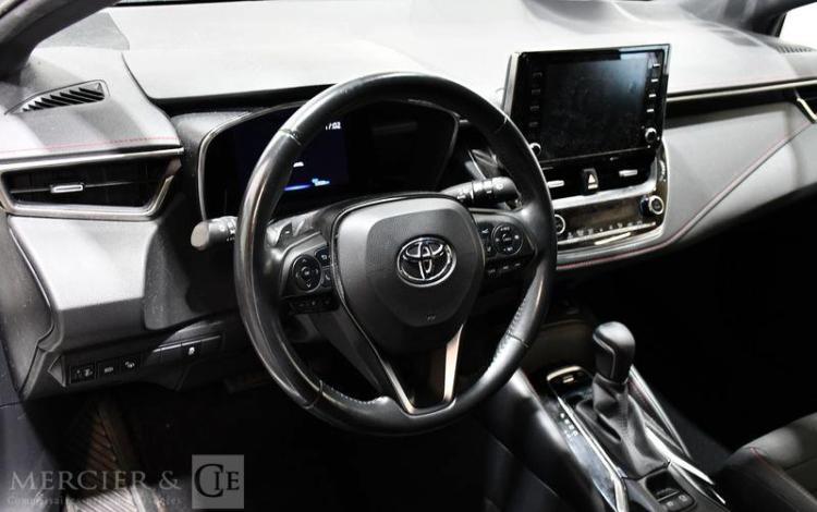 TOYOTA COROLLA BLANC FQ-537-VT