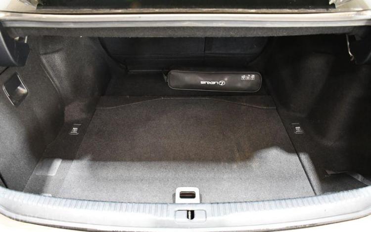 LEXUS IS GRIS FR-265-GC