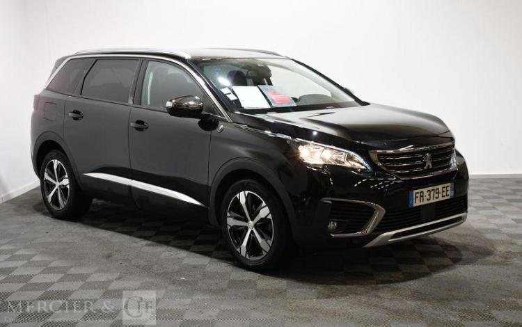PEUGEOT 5008 CROSSWAY PURE TECH 130 NOIR FR-379-EE