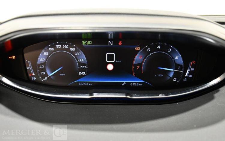 PEUGEOT 5008 CROSSWAY PURE TECH 130 NOIR FR-379-EE