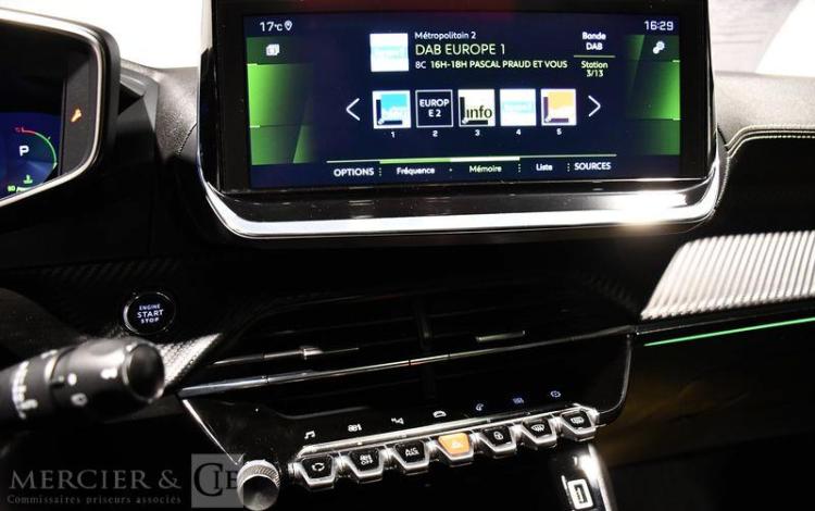PEUGEOT 2008 GT LINE PURE TECH GRIS FR-577-JP