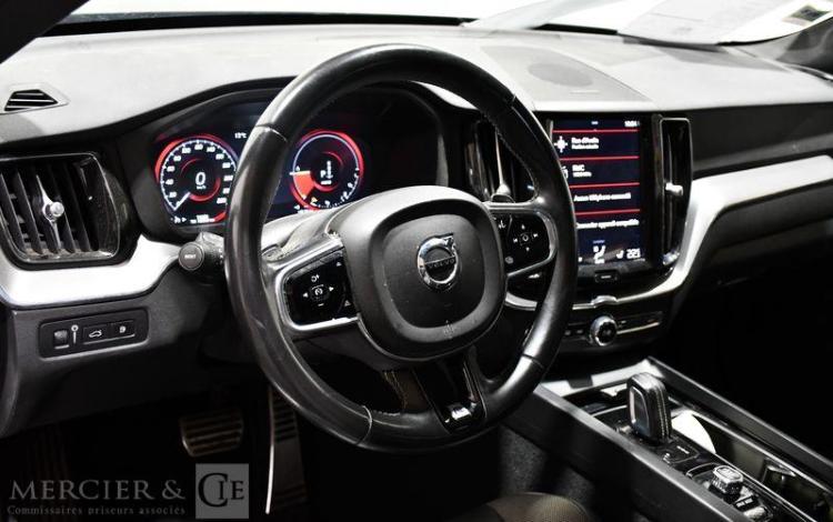 VOLVO XC60 T8 R-DES 4M NOIR FR-630-LT