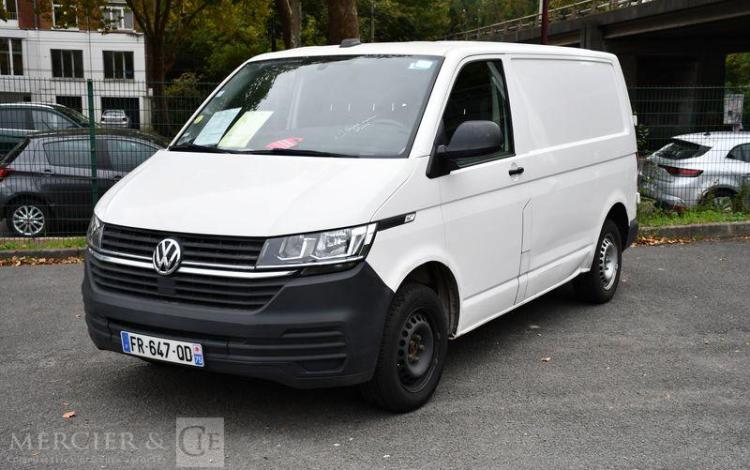 VOLKSWAGEN TRANSPORTER BLANC FR-647-QD