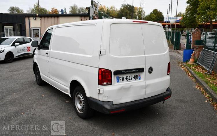 VOLKSWAGEN TRANSPORTER BLANC FR-647-QD