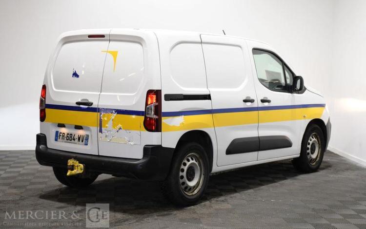 PEUGEOT PARTNER STD 100CH GRIP BLANC FR-684-WV