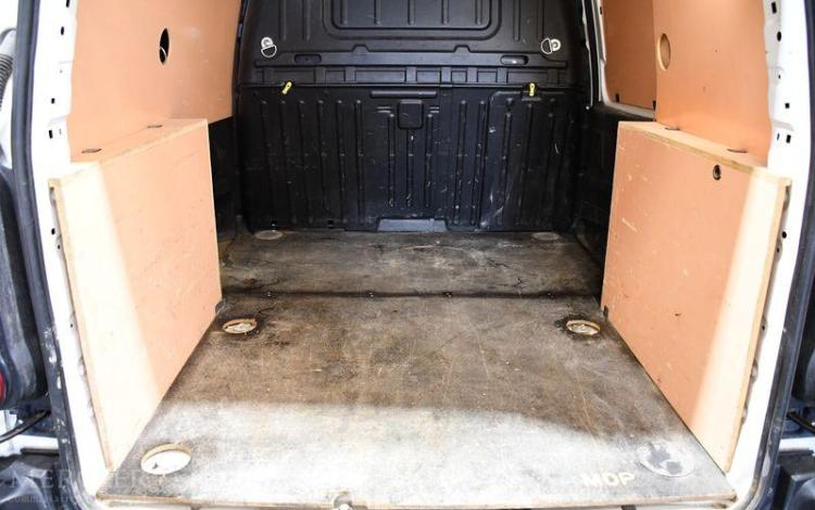 PEUGEOT PARTNER STD 100CH GRIP BLANC FR-684-WV