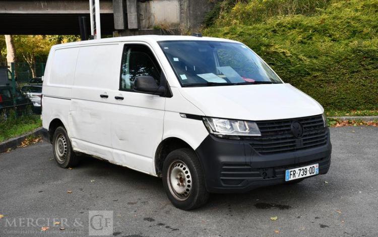 VOLKSWAGEN TRANSPORTER BLANC FR-739-QD