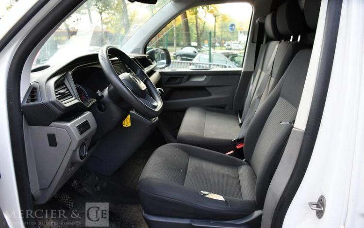 VOLKSWAGEN TRANSPORTER BLANC FR-739-QD