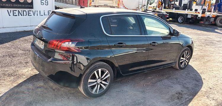 PEUGEOT 308 II (T9) PHASE 2 1.5 BLUEHDi 16V EAT8 S&S 130 CV BOITE AUTO – 113817 KMS NOIR FR-905-PE
