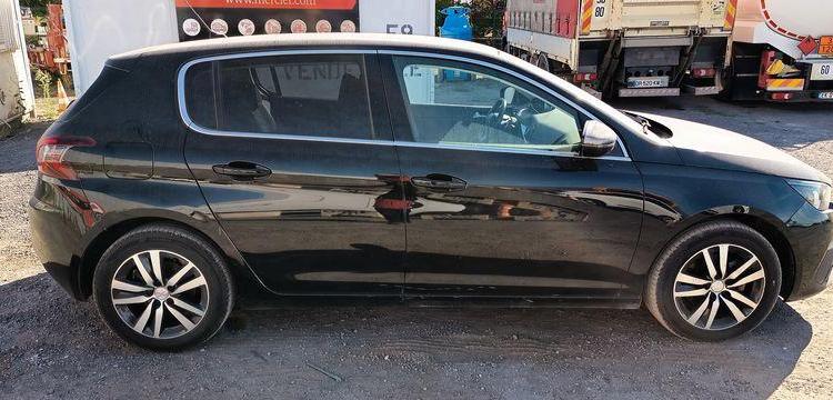 PEUGEOT 308 II (T9) PHASE 2 1.5 BLUEHDi 16V EAT8 S&S 130 CV BOITE AUTO – 113817 KMS NOIR FR-905-PE