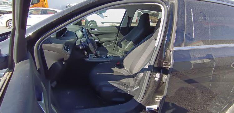 PEUGEOT 308 II (T9) PHASE 2 1.5 BLUEHDi 16V EAT8 S&S 130 CV BOITE AUTO – 113817 KMS NOIR FR-905-PE