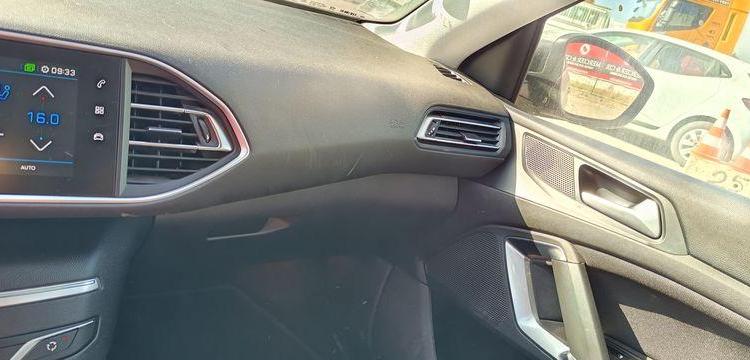 PEUGEOT 308 II (T9) PHASE 2 1.5 BLUEHDi 16V EAT8 S&S 130 CV BOITE AUTO – 113817 KMS NOIR FR-905-PE