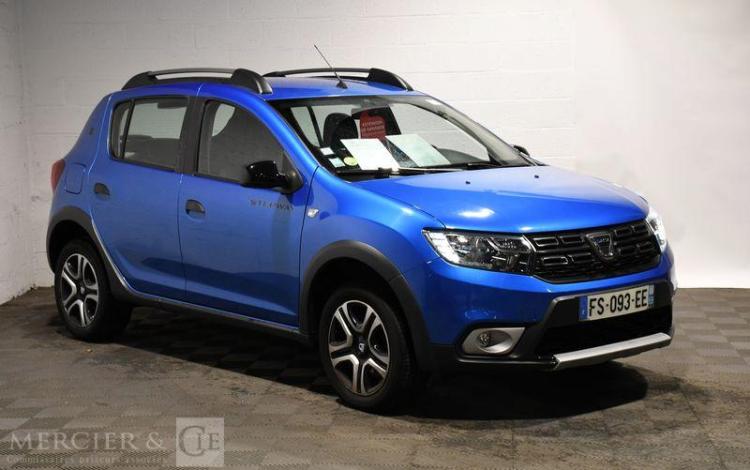 DACIA SANDERO BLUEDCI 95CH 15 ANS 5P BLEU FS-093-EE