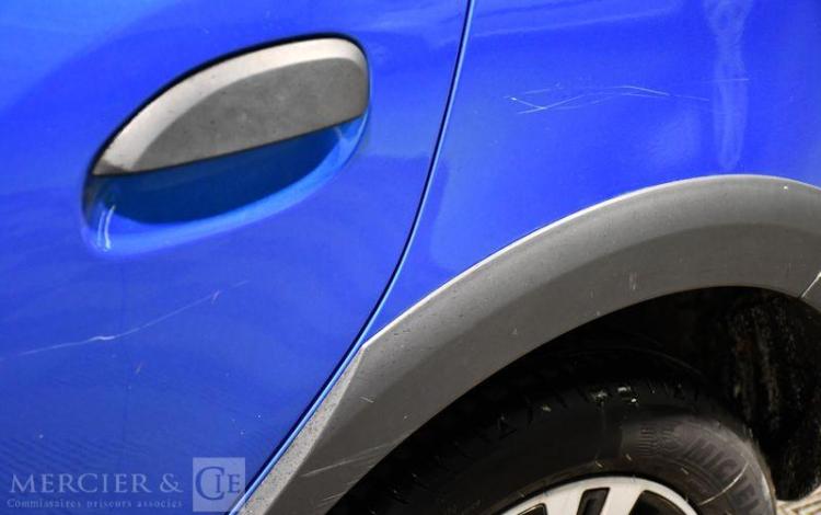 DACIA SANDERO BLUEDCI 95CH 15 ANS 5P BLEU FS-093-EE