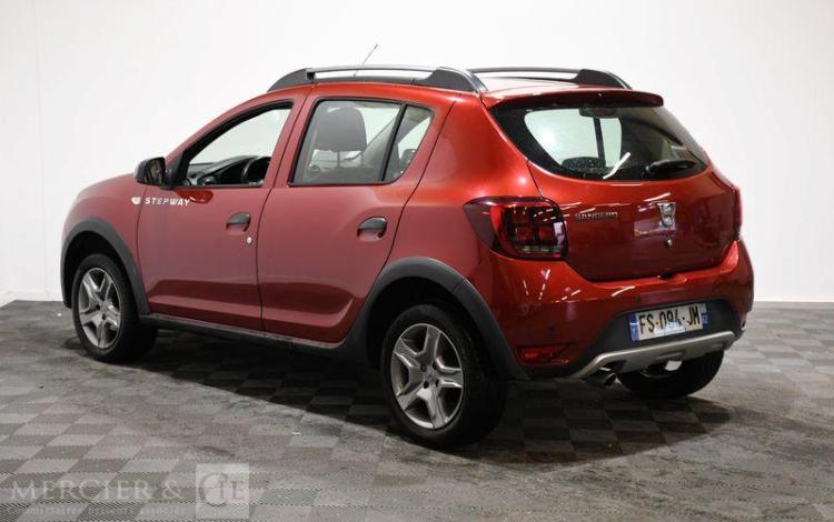 DACIA SANDERO STEPWAY TCE 90 ROUGE FS-094-JM