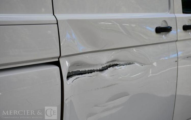 VOLKSWAGEN TRANSPORTER 2T8 L1H1 2.0 TDI 110ch BLANC FS-229-PQ