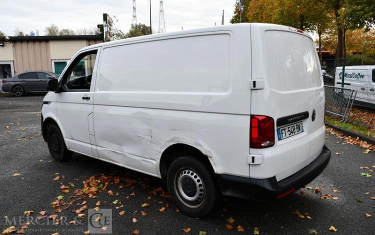 VOLKSWAGEN TRANSPORTER BLANC FT-548-BW
