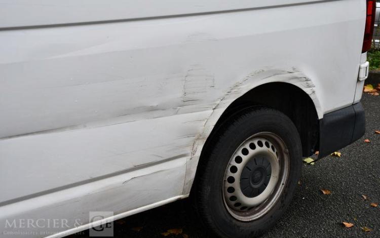 VOLKSWAGEN TRANSPORTER BLANC FT-597-WW