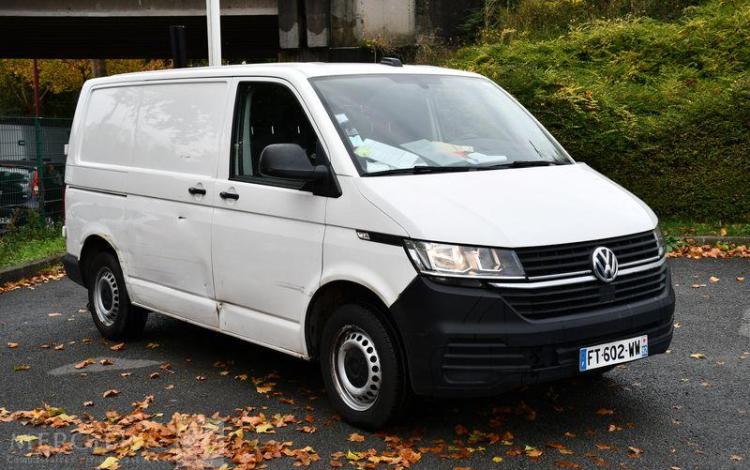 VOLKSWAGEN TRANSPORTER BLANC FT-602-WW
