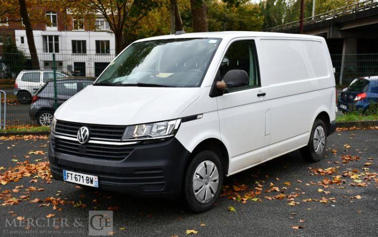VOLKSWAGEN TRANSPORTER BLANC FT-671-BW