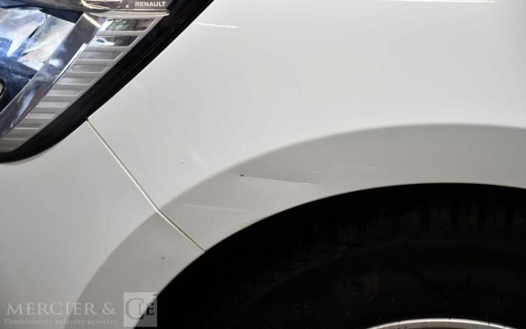 RENAULT CLIO STE AIR NAV BLUE DCI 85 BLANC FV-158-LS