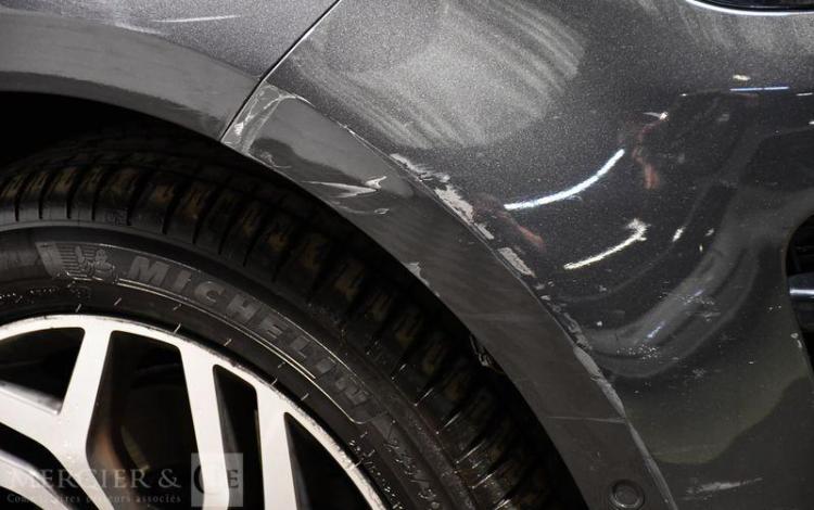 LAND ROVER EVOQUE 2 P300 ER-DSE 4MBA GRIS FV-273-AR